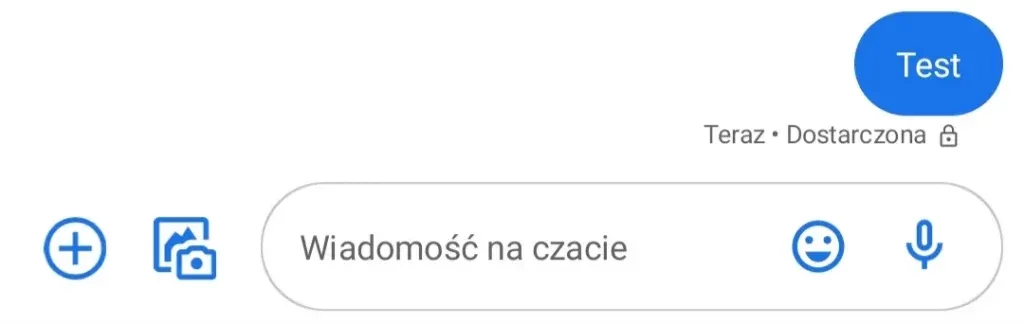 Pole wiadomości podpisane jako czat, z aktywnym RCS